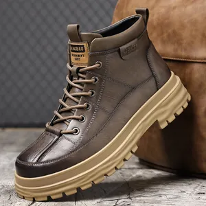 Klassieke bruine leren Martin boots voor heren met dikke profielzool voor de winter 2024
