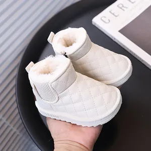 Bottes de neige blanches matelassées pour enfants avec doublure en fausse fourrure chaude