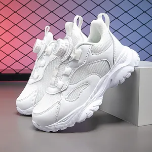 Scarpe da corsa bianche per ragazzi con mesh traspirante e chiusura a rotella rapida