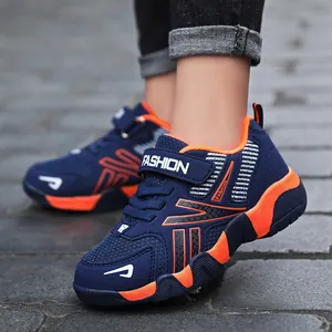 2024 Jongens Hardloopschoenen van Mesh Ademend Lichtgewicht Zachte Zool Klittenband Sneakers voor Kinderen School Sport Schoenen