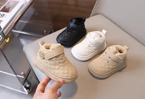 Botas de nieve de invierno cálidas para bebés con suelas blandas y antideslizantes