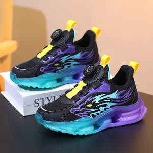 Jungen-Sportschuhe mit Drehverschluss und atmungsaktivem Mesh-Obermaterial in Blau-Violett-Verlauf