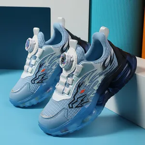 Blaue Jungen-Sportschuhe mit praktischem Drehverschluss und atmungsaktivem Mesh