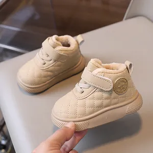 Botas de invierno acolchadas para bebés con forro cálido y suela blanda antideslizante