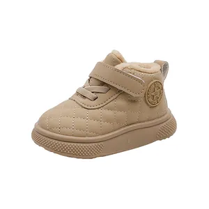Botas de nieve cálidas de color caqui para bebés con forro polar y suela antideslizante