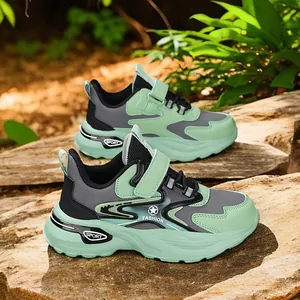Jungen Sneaker aus mintgrünem Leder mit weicher Sohle, 2024 Frühjahr Laufschuhe