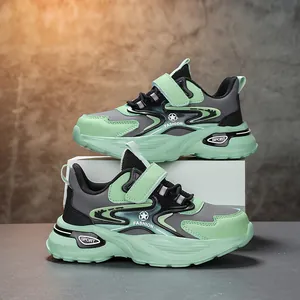 Stylische grüne und graue Leder-Sneaker für Jungen mit weicher Sohle für den Alltag
