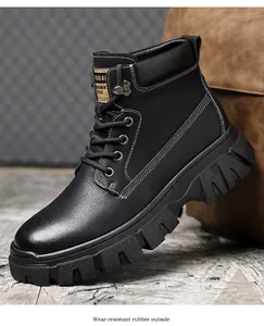 Bottes de travail Martin noires durables avec une semelle épaisse en caoutchouc usé