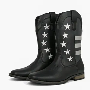 Detailansicht schwarzer Herren-Westernstiefel mit stilvollen weißen Sternenapplikationen