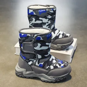 Bottes de neige camouflage pour enfants avec doublure en polaire épaisse et semelles