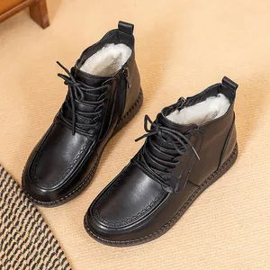 Bottines classiques en cuir noir pour femmes avec doublure en fourrure et semelle souple