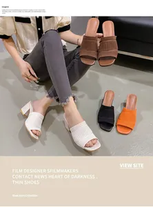 Élégantes sandales à talons hauts et bout carré en maille fly-knit pour les femmes