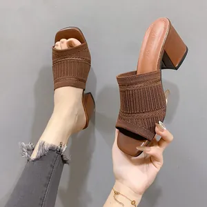 Sandales à Bout Carré et Talon Bloc Minimalistes Françaises pour Femmes Été Fly-knit Ajouré Bout Ouvert Mules à Talons Hauts