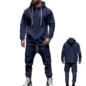 Vorder- und Rückansicht des Herren-Trainingsanzugs in Dunkelblau mit Kapuzenpullover.