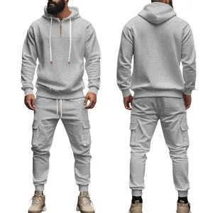 Grauer Herren-Fleece-Trainingsanzug mit Kapuze und Cargo-Taschen, Vorder- und Rückseite