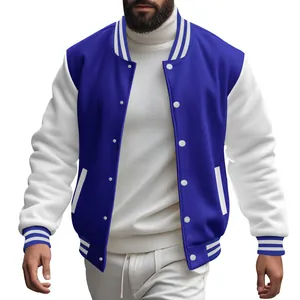 Detail van heren blauw en wit varsity baseballjack met gestreepte ribboorden en knopen