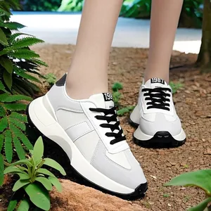 Sneakers Chunky da Donna e Ragazza in Pelle Sintetica Autunnali Suola Platform Antiscivolo Scarpe Sportive da Esterno Calzature Versatili