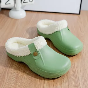 Comfortable winter warm fleece-lined green clogs for indoor home wear for men and women