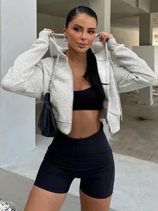 Sweat à capuche court gris chiné pour femme avec fermeture éclair et manches