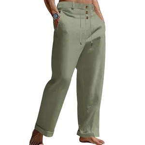 Detailweergave van de saliegroene katoenen linnen broek voor heren met trekkoord en losse fit