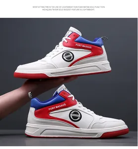 Detailansicht der dreifarbigen Herren-Sneaker mit bequemer EVA-Schaumstoffsohle.