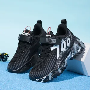 Breathable mesh boys running shoes with graffiti pattern and hook-loop straps in black