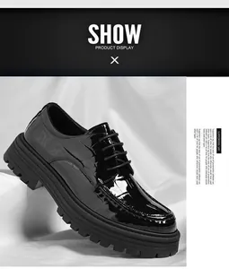 Vue détaillée de chaussures homme en cuir verni à semelle plateforme et motif crocodile