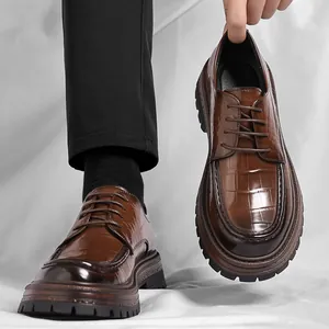 Bottes Martin Homme Style Britannique Bout Large Crocodile Cuir Verni Brillant Chaussures de Travail Casual Semelle Epaisse