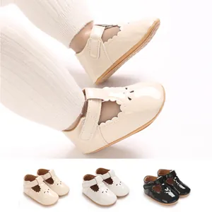 Zapatos de princesa para bebé en charol con suela de goma antideslizante y bordes