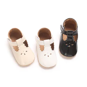 Sweet baby girl princess shoes featuring scalloped trim and anti-slip rubber soles in three colors