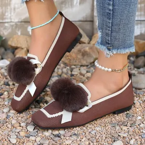 Mocassini Slip-on in Peluche Donna Inverno Finta Scamosciata Pompon Fiocco Scarpe Basse Caldi Mocassini Suola in Gomma Scarpe da Camminata Casual