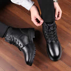 Klassische schwarze Leder-Martin-Boots für Herren mit warmem Futter und hohem Schnürdesign