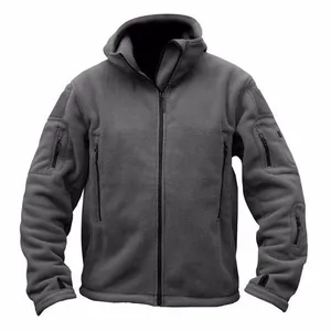 Détail de la texture d'une veste polaire tactique à capuche grise pour hommes