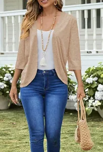 Elegante beige gebreid damesvest met open voorkant en stijlvolle driekwart mouwen voor casual