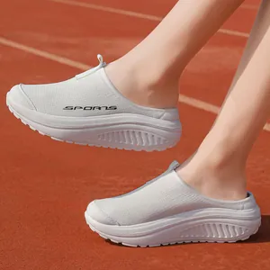 Zapatos balancín de malla blanca para mujer con suela de plataforma gruesa y diseño slip-on