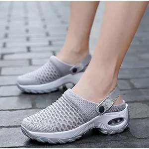 Graue Damen-Mesh-Clogs für den Sommer mit dicker Sohle und Luftpolsterung