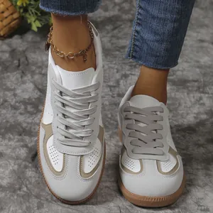 Retro dames German Army trainers met zachte zool en ademend vetersluiting ontwerp