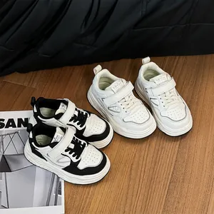 Scarpe da Skate Casual per Bambini Ragazzi e Ragazze Primavera Autunno Velcro Suola Spessa Sneakers in Pelle Microfibra Antiscivolo Scarpe Bianche
