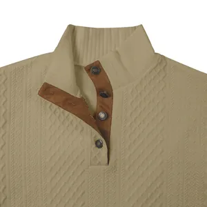 Detailaufnahme eines Vintage-Jacquard-Henley-Sweatshirts mit Stehkragen und Knöpfen