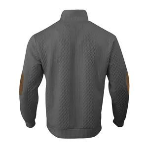 Rückansicht eines grauen Herren-Sweatshirts mit Stehkragen und braunen Ellenbogen-Patches