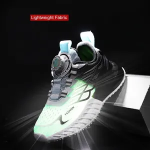 Modische Sport-Sneaker für Jungen mit Drehverschluss und atmungsaktivem Mesh-Obermaterial