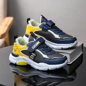 Dunkelblaue und gelbe Sportschuhe für Jungen mit atmungsaktivem Mesh und Klettverschluss