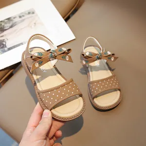 Lindas sandalias de princesa con lunares marrones para niña con lazo bordado de flores