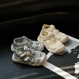 Peuter Kinderen Opengewerkte Ademende Sandalen Voor Jongens Meisjes Gesloten Teen Sportieve Casual Schoenen Microvezel Leer