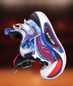 Chaussures de basket pour garçons avec imprimé astronaute et système de laçage rotatif