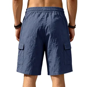 Achteraanzicht van de marineblauwe linnen cargoshorts voor heren met zakken en elastiek