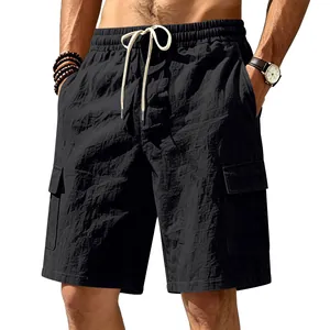 Gedetailleerde weergave van zwarte linnen cargo shorts voor heren met trekkoord in taille