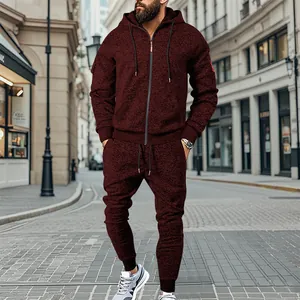 Chándal con capucha para hombre en tejido polar catiónico pesado en color granate.