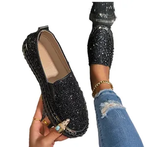 Fashionable sparkly black glitter slip-on loafers with thick soles for women casual wear