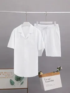 Ensemble d'été pour hommes en coton et lin avec chemise blanche courte et short